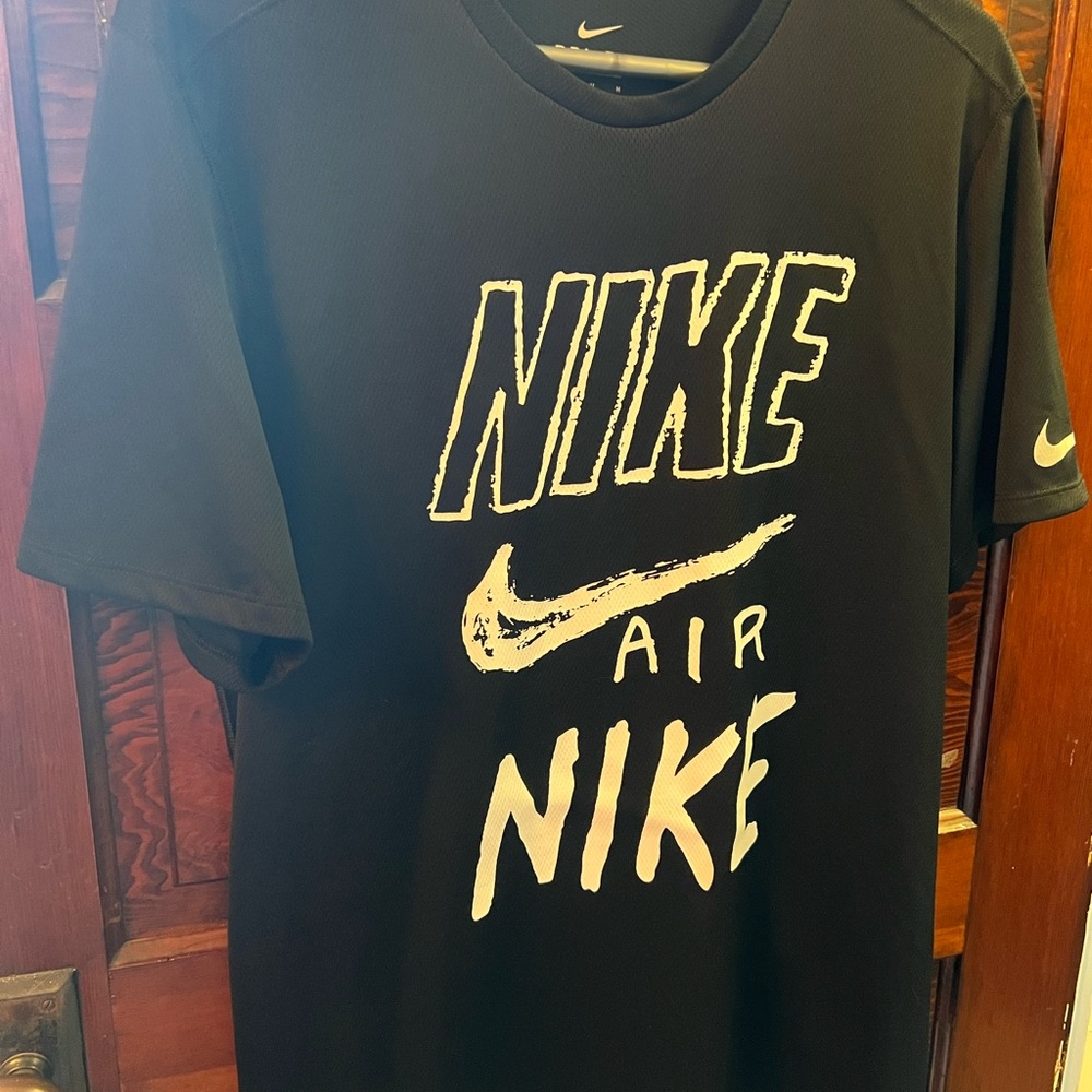 Mens black Nike dri fit tshirt